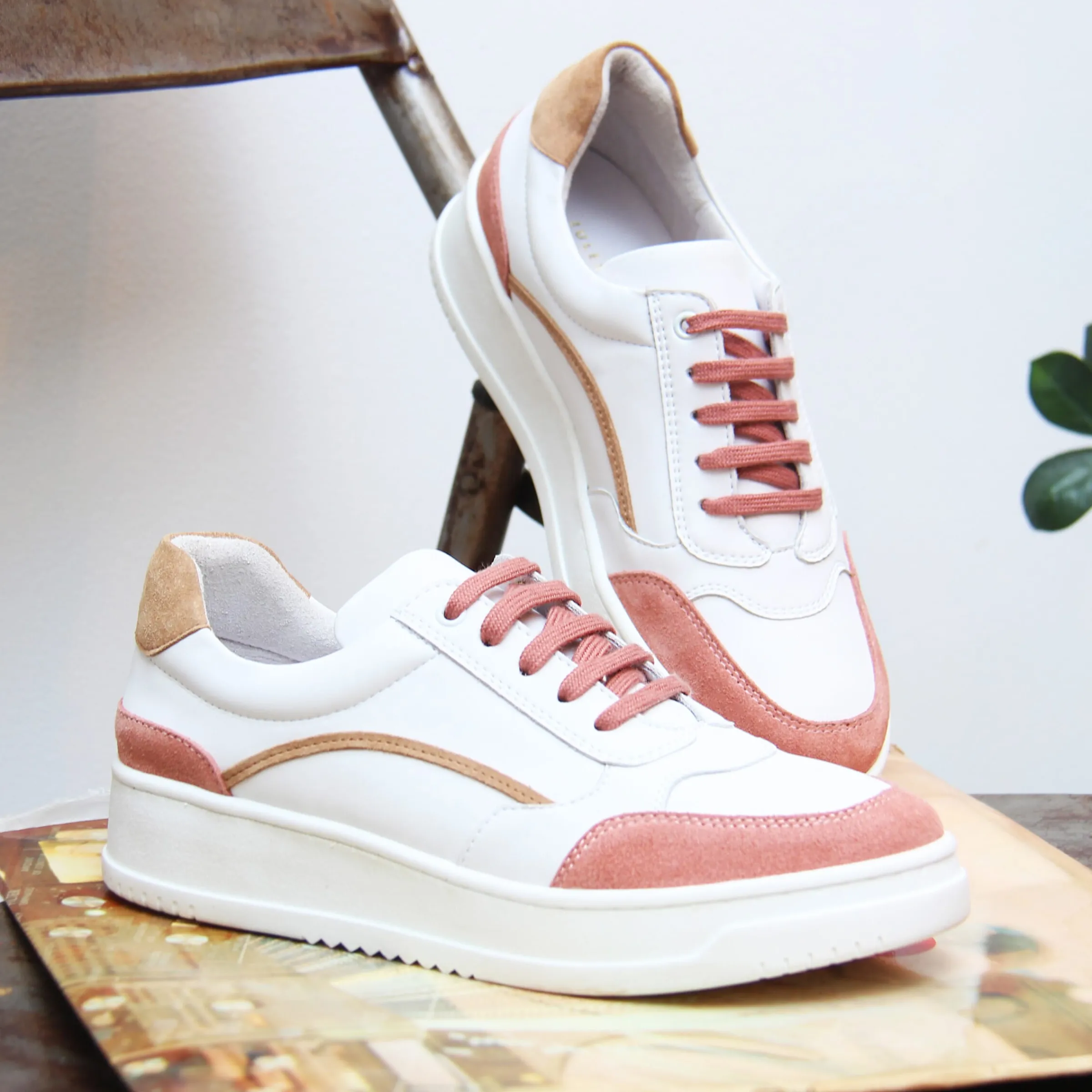 Femme JULES & JENN Baskets | Baskets vintage cuir blanc beige