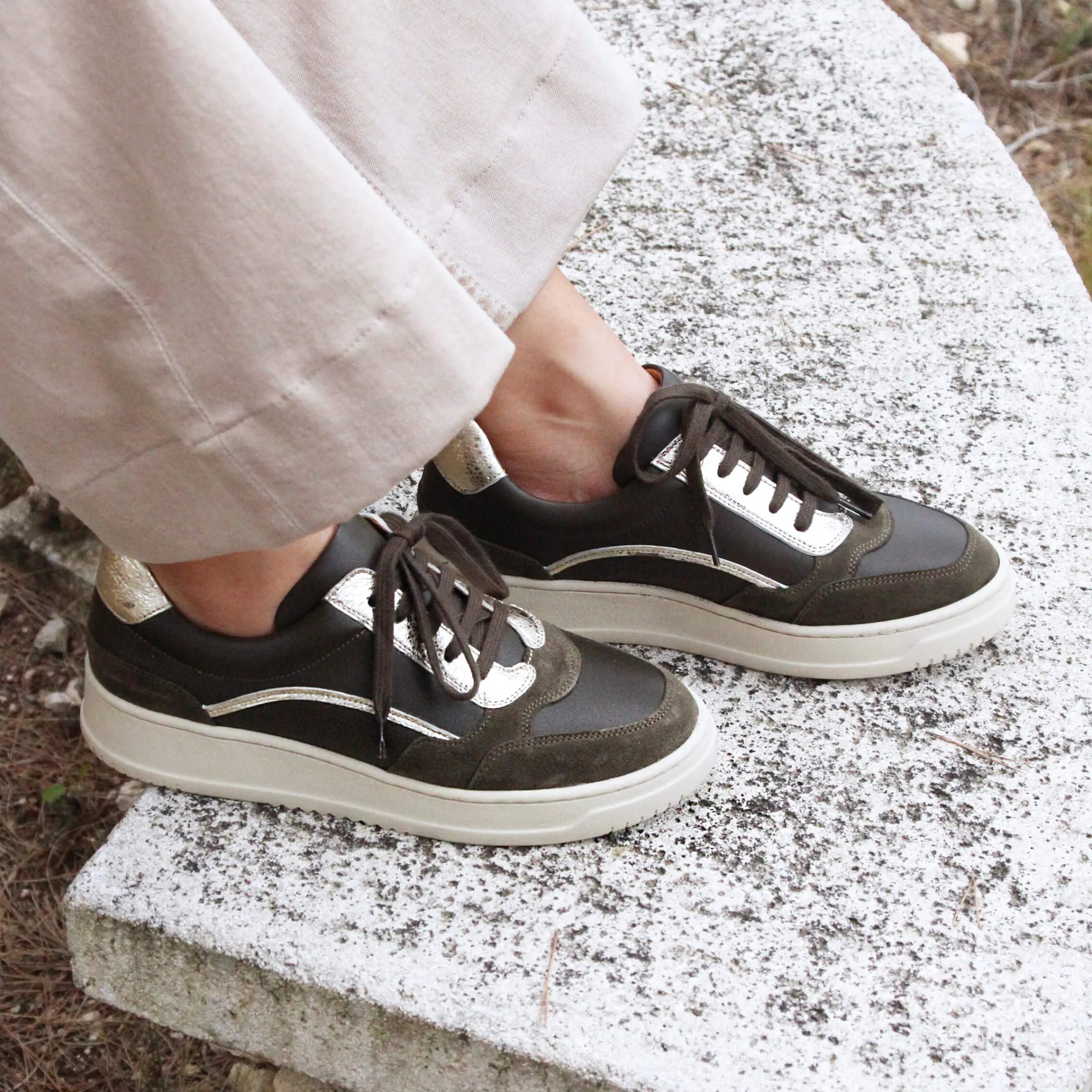 Femme JULES & JENN Baskets | Baskets vintage cuir kaki doré