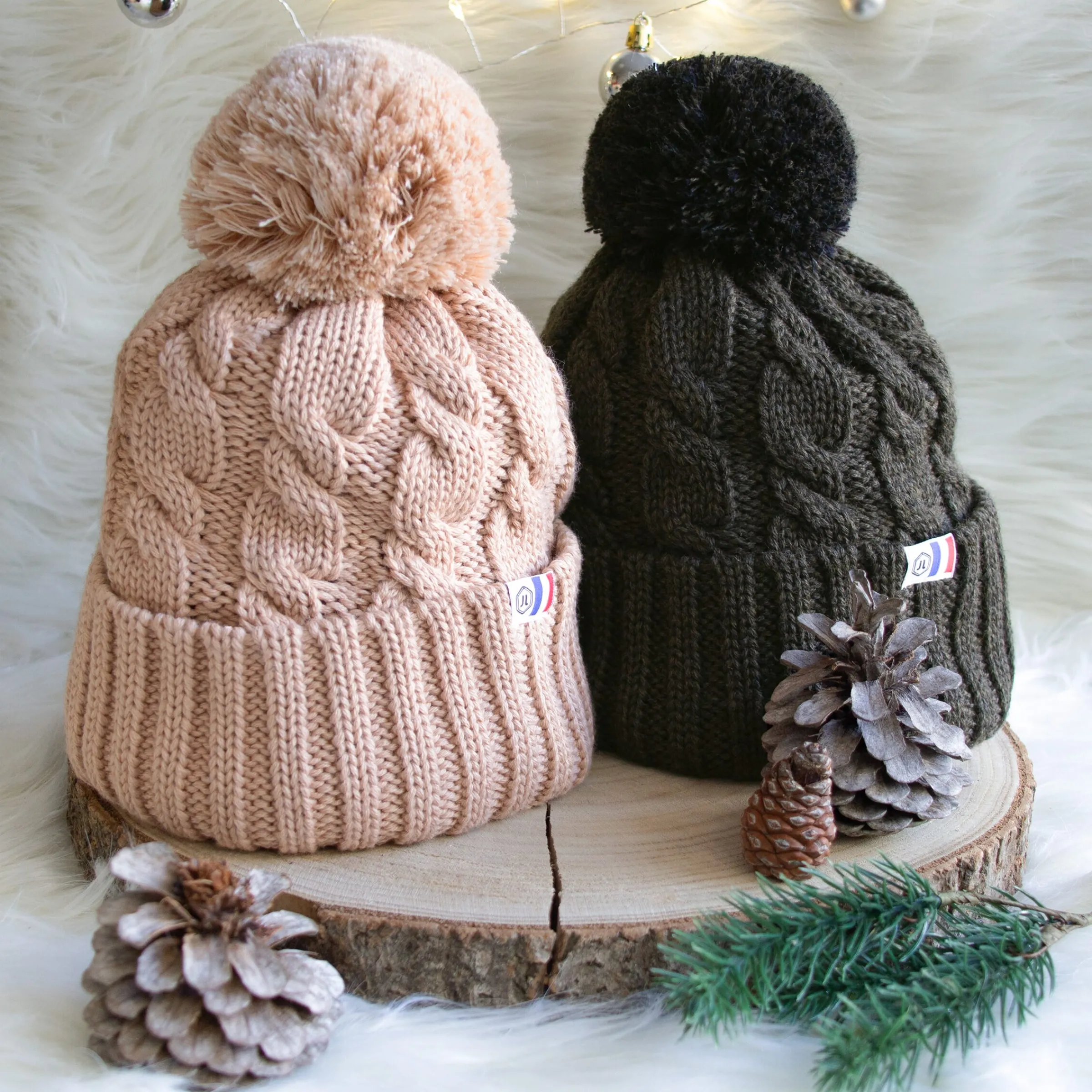 bonnet_pompon_laine_camel_2.webp Femme JULES & JENN Bonnets | Bonnets | Bonnet pompon laine