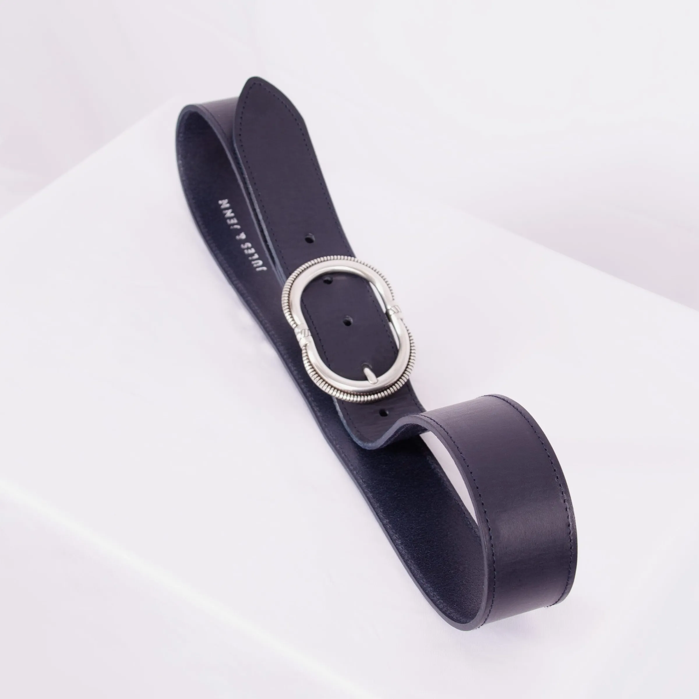 ceinture_camargue_cuir_bleu_2.webp Femme JULES & JENN Ceintures | Ceinture Camargue cuir bleu