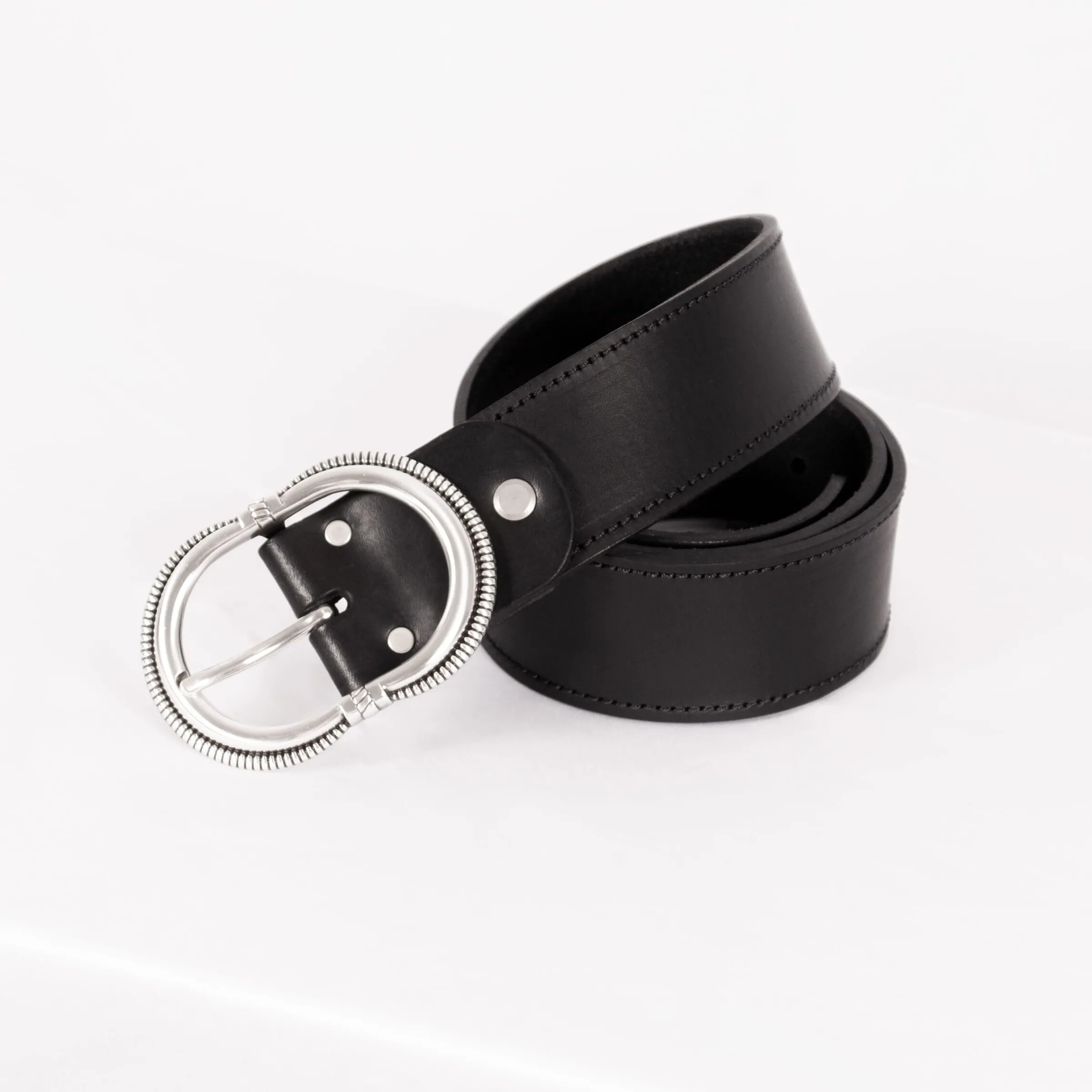 ceinture_camargue_cuir_noir_2.webp Femme JULES & JENN Ceintures | Ceinture Camargue cuir