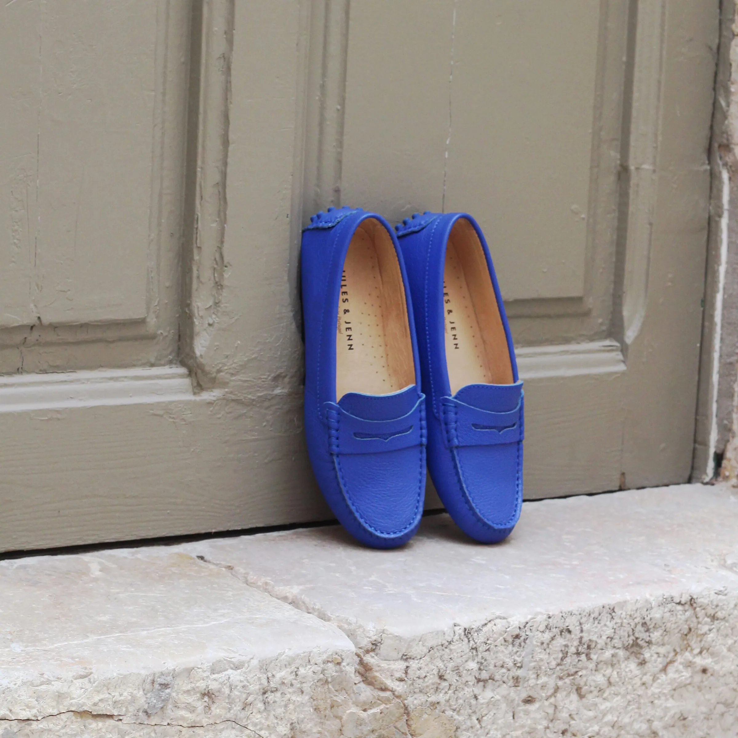 mocassins_cuir_grain_bleu_royal_2.webp Femme JULES & JENN Mocassins & Derbies | Mocassins cuir grainé bleu royal