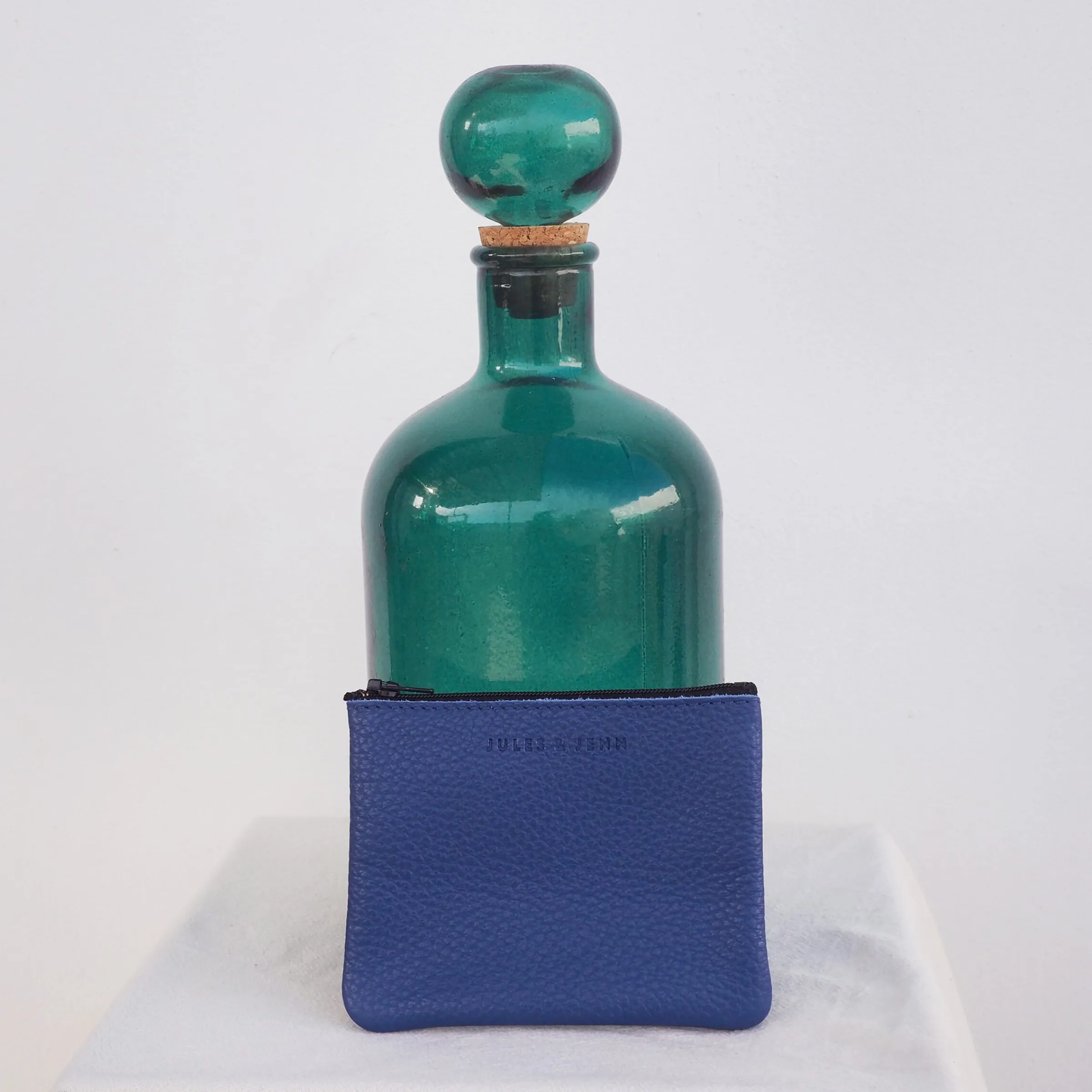 Femme JULES & JENN Dressing Recyclé | Pochettes | Pochette cuir upcyclé bleu royal - Petite