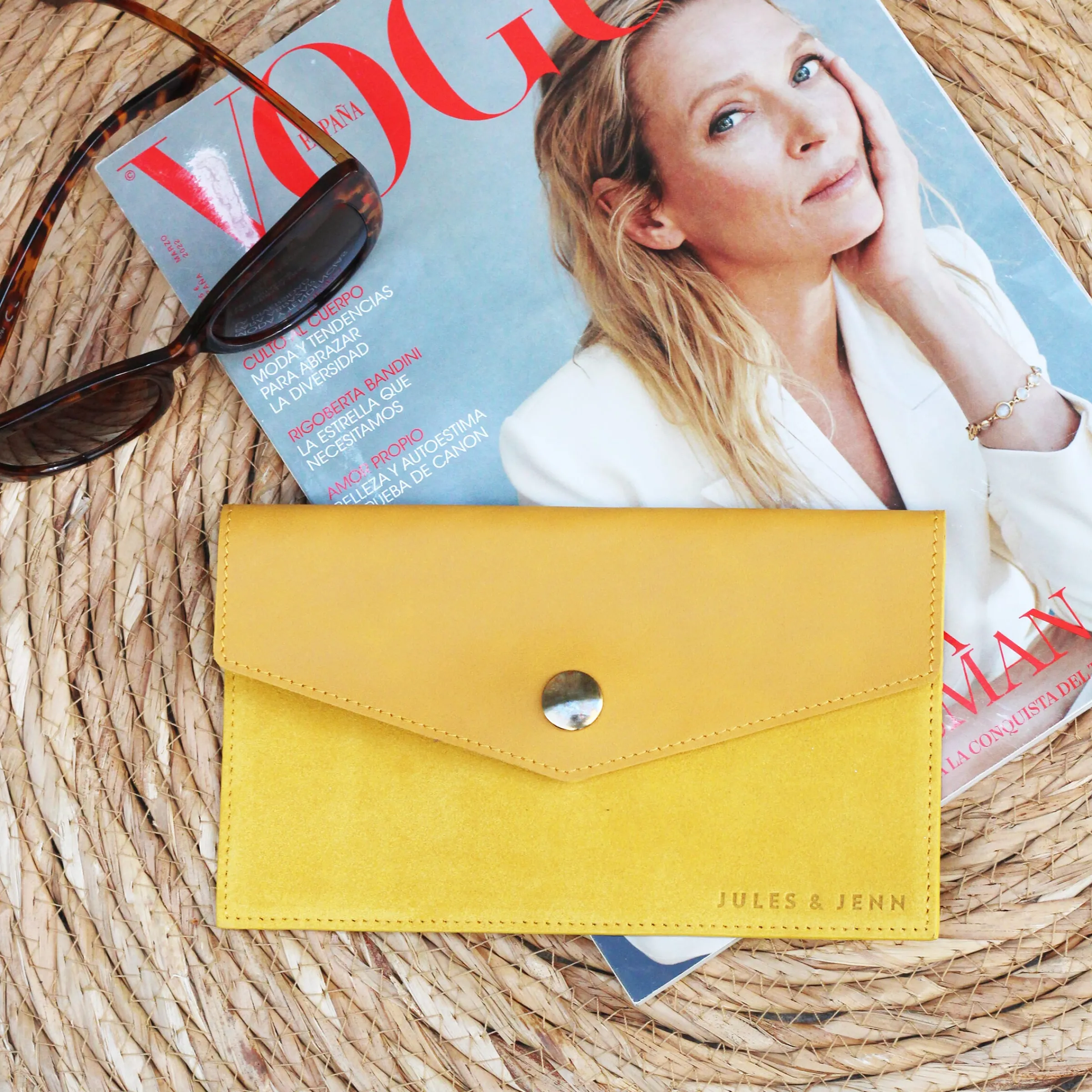 Femme JULES & JENN Dressing Recyclé | Pochettes | Pochette enveloppe cuir upcyclé jaune