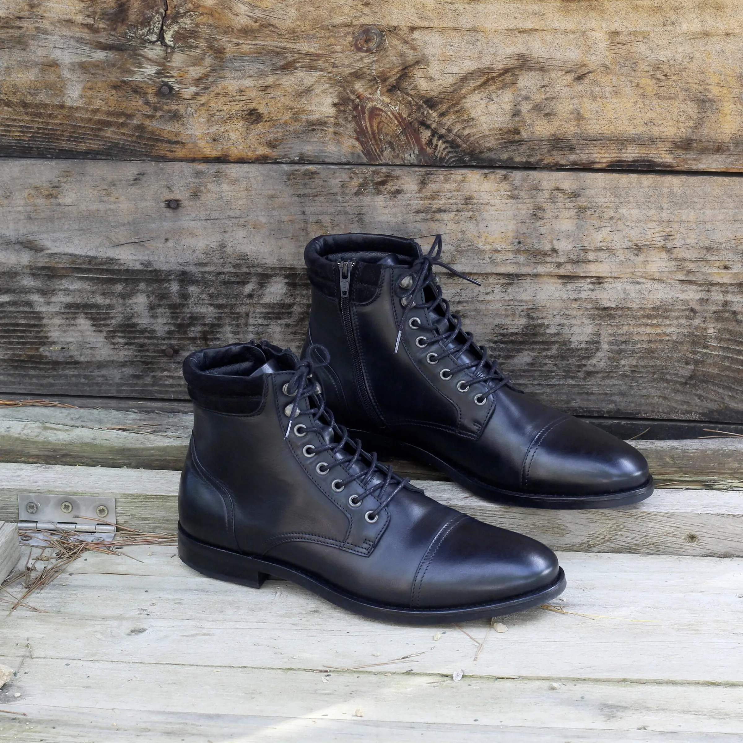 rangers_boots__col_cuir_noir_2.webp Homme JULES & JENN Boots | Rangers boots à col cuir