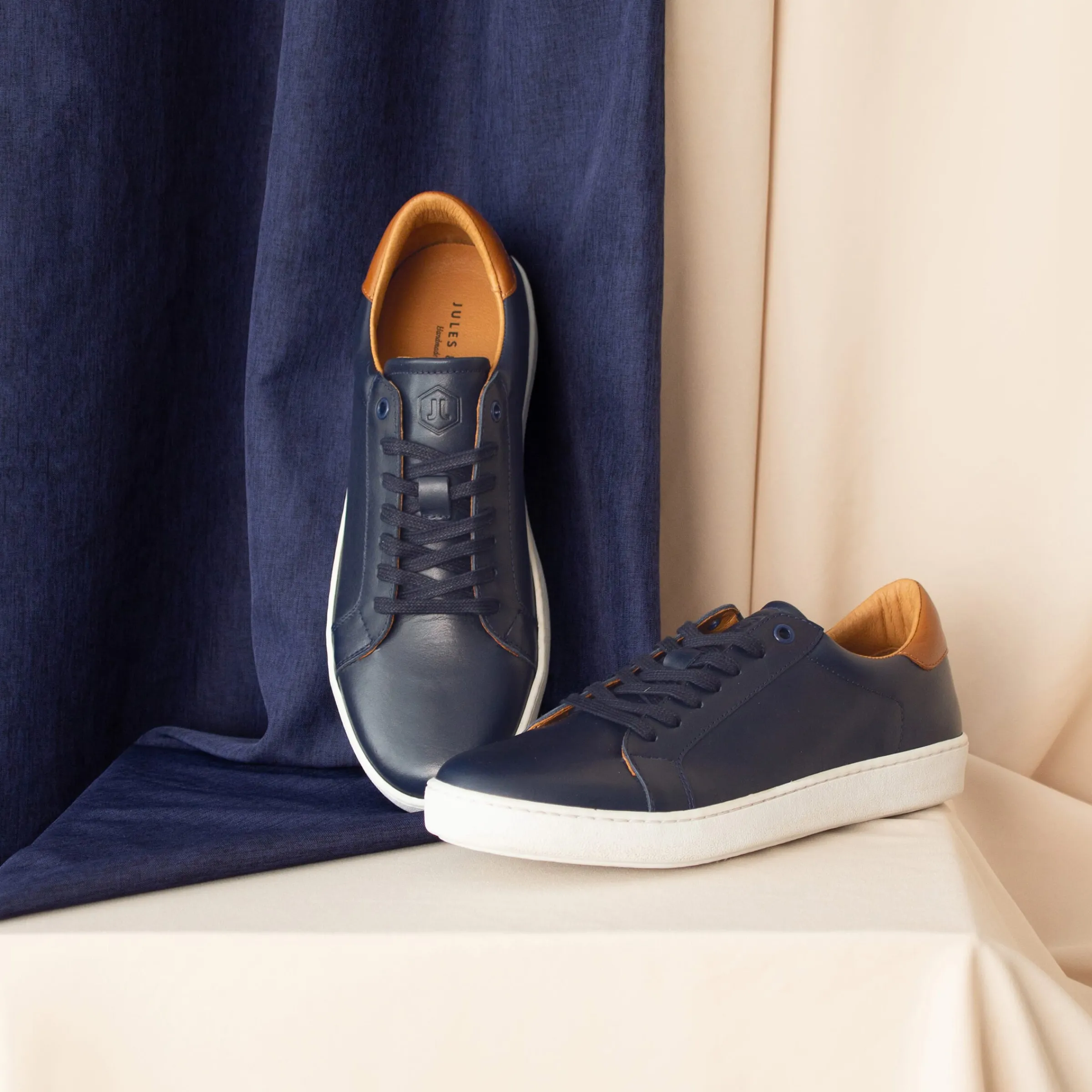 tennis_lacet_cuir_bleu_2.webp Homme JULES & JENN Baskets | Tennis lacet cuir bleu